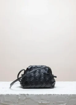Aimee Clutch, Black