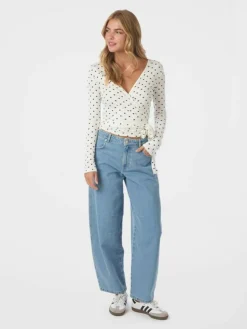 Alannah D Bukser, Stonewash, 42