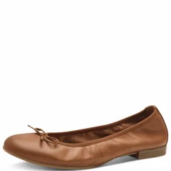 Alena Ballerinasko, Nut, 42