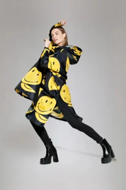 All Smiles X Smiley Regnponcho, All Smiles