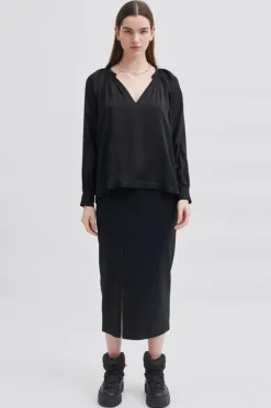 Anour Nederdel, Sort, M