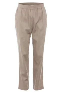 Arina Bukser, Camel, 40