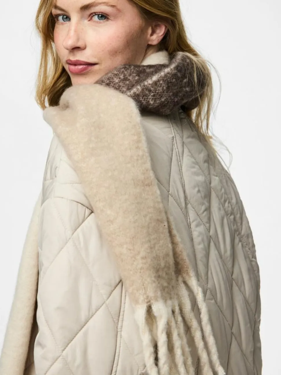 Bea Halstørklæde, Moonbeam