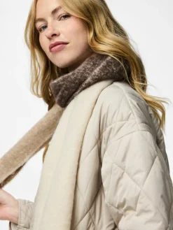 Bea Halstørklæde, Moonbeam