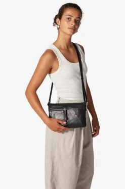 Bertina Skuldertaske, Black