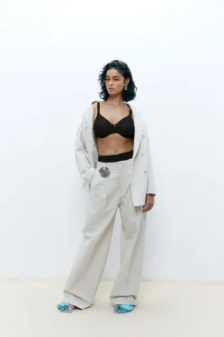 C Magnifique BH, Black, 85G