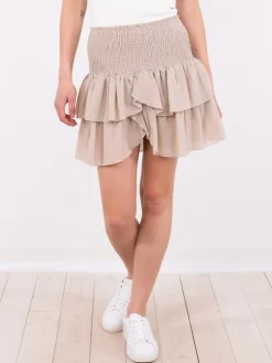 Carin R Nederdel, Sand, 40