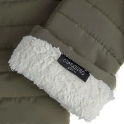 Celina Luffe, Olive, L