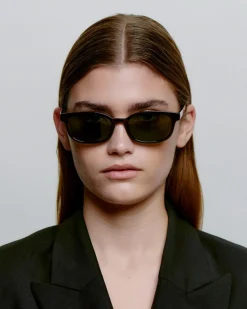 Charlie Solbriller, Demi Tortoise