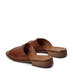 Cian Sandaler, Tan, 38