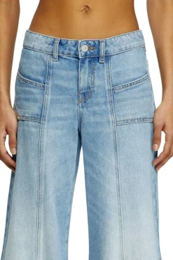 D-Akii Flare Jeans, Light Blue, W26/L30