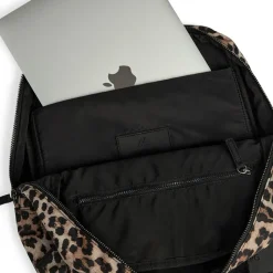 Darla Rygsæk, Leopard