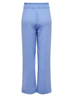 Divya Bukser, Hydrangea, M