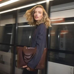 Ember Shopper, Chocolate Brown