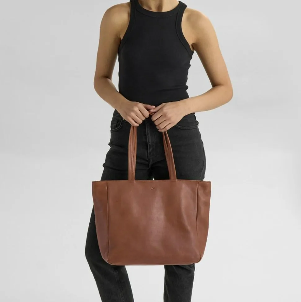 Ember Shopper, Cognac