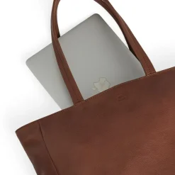 Ember Shopper, Cognac