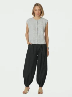 Everest Knit Vest, Light Grey Melange, 40