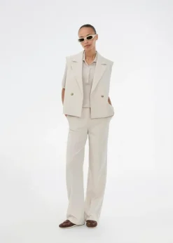 Gale Vest, Moonbeam, L