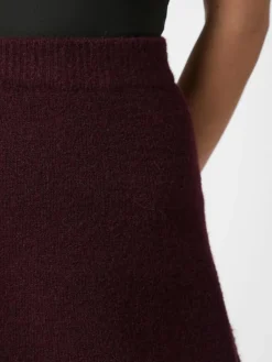 Gisa Striknederdel, Wine, 36