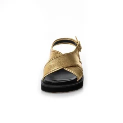 Goldie Sandaler, Guld, 37