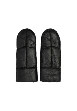 Henny Vanter, Black, L