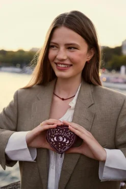 Hjerte Smykkeskrin, Maroon