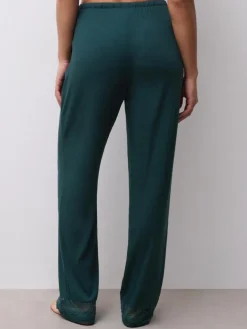 Josie Bukser, Eden Green, 44