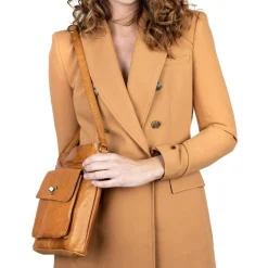 Kay Taske, Burned Tan