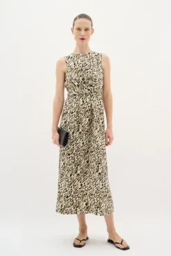 KinleyIW Kjole, Strokey Small, 42