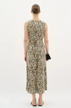 KinleyIW Kjole, Strokey Small, 42