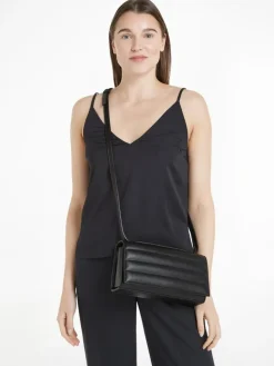 Line Quilt Crossbody Taske, Black