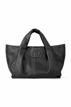 Lix Taske, Black
