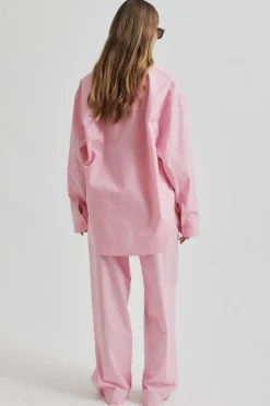 Lucine Bukser, Pink Cosmos, S