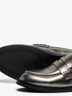 Lux Loafer, Gunmetal, 38