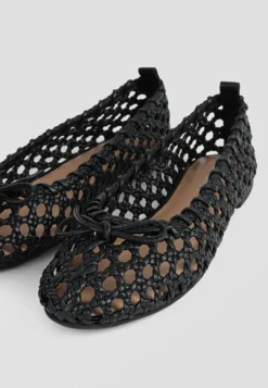 Megan Ballerinasko, Black, 39