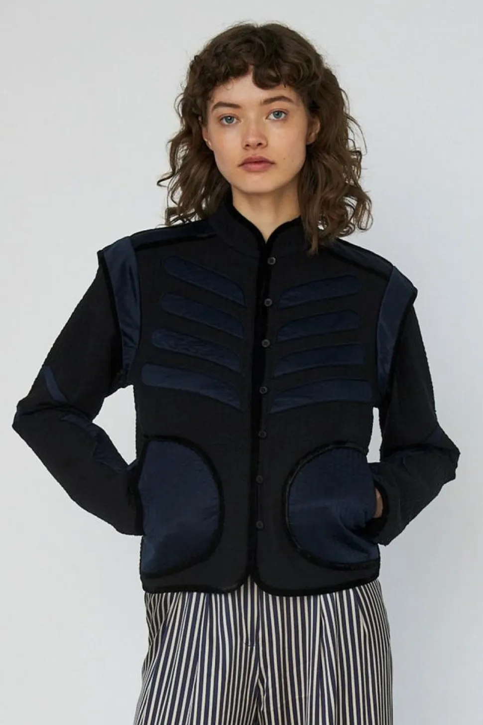 Moon and Star Embroidered Jakke, Black, 42