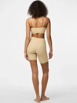 Namee BH, Peach Taffy, M