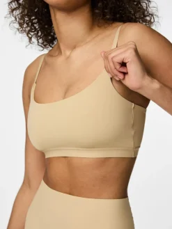 Namee BH, Peach Taffy, M