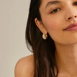 Naomi Hoops, Gold Plated