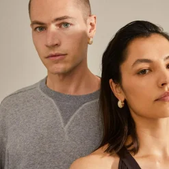 Naomi Hoops, Gold Plated