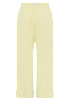 Nicola Natbukser, Hay, M