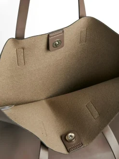 Nilla Shopper, Morel