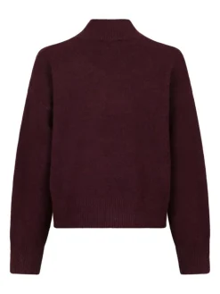 Paulina Striktrøje, Wine, 34