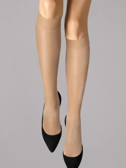 Satin Touch 20 Knee-Highs, Fairly Light, S