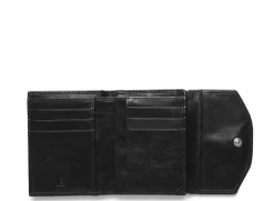 Sif Salerno Pung, Sort