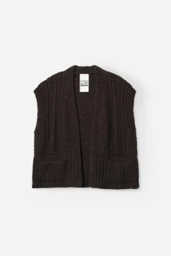 Susie Strikvest, Coffee, S