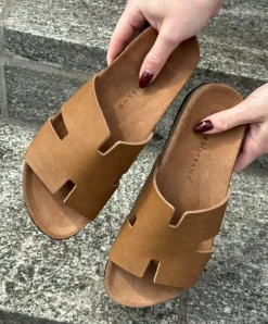 Triton Sandaler, Tan, 42